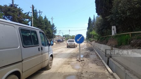 Astarada uzanan yol problemi...