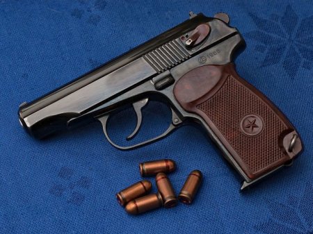 Saatlı sakinindən “Makarov” markalı tapança götürülüb